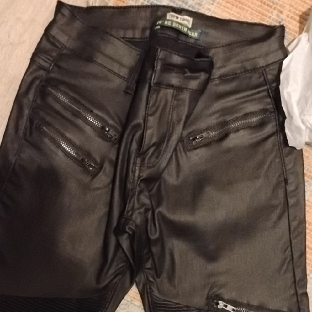 Top Trends Basic Collection Leather Size 2 Zipper… - image 1